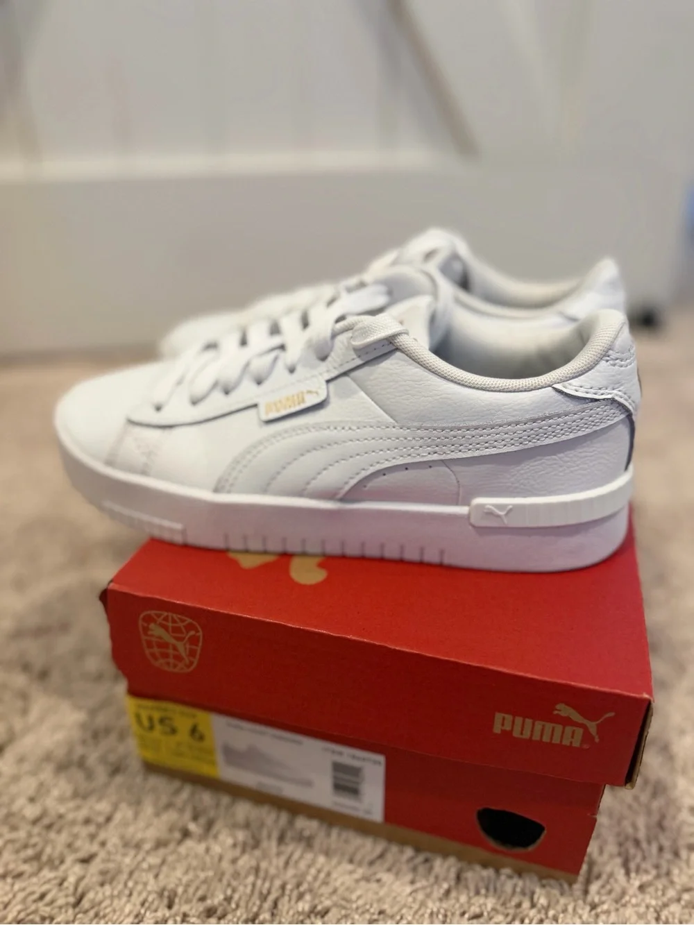 Puma Court Sneakers. Women size 6